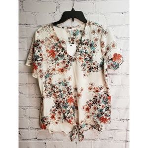 Fourteenth Place floral tie front blouse NWT